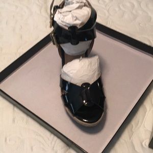 NWT Diane Gilman Black Patent Wedges